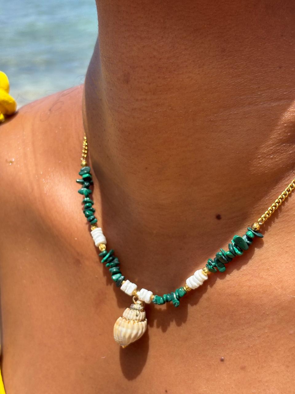 Collier “Conque & Malachite” 🌿🐚