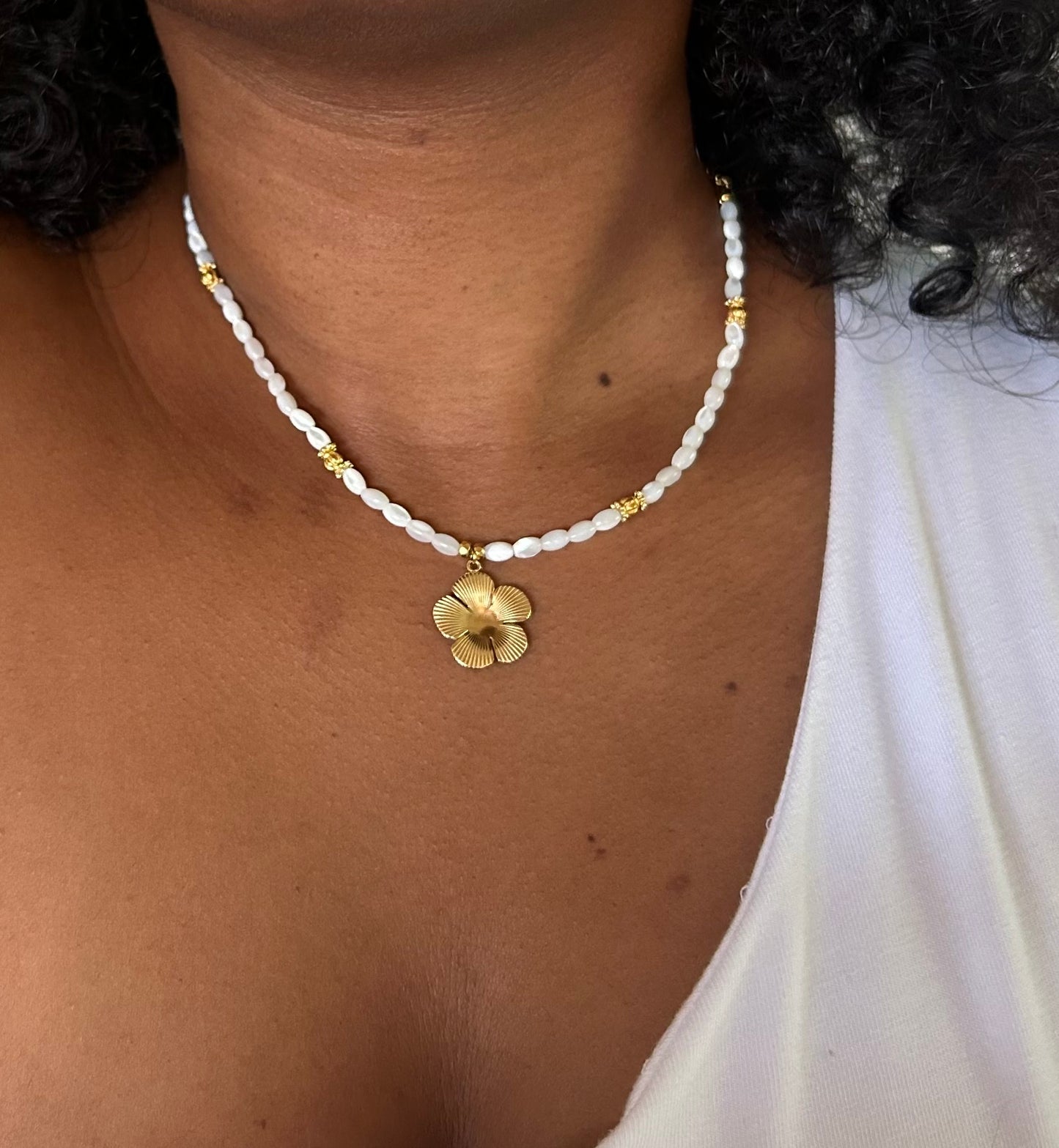 Collier “Fleur Dorée”