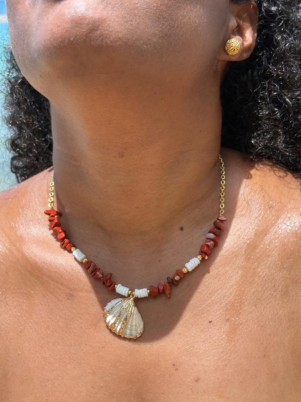 Collier "Coquille & Jaspe Rouge".