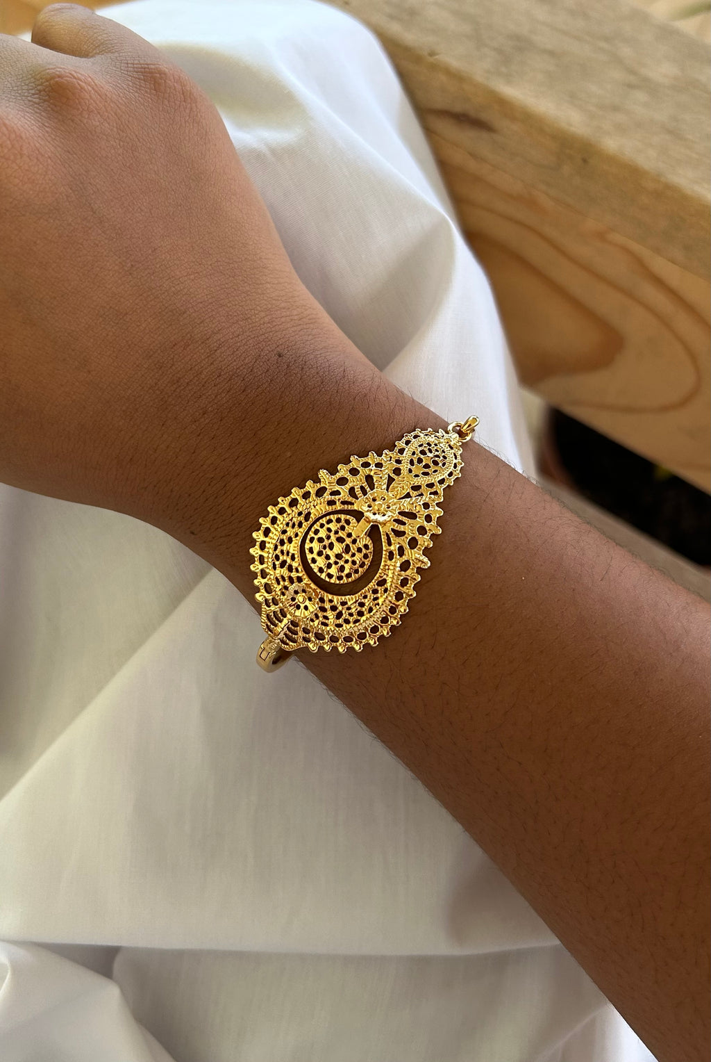 Bracelet Rigide Reine – Doré Filigrané